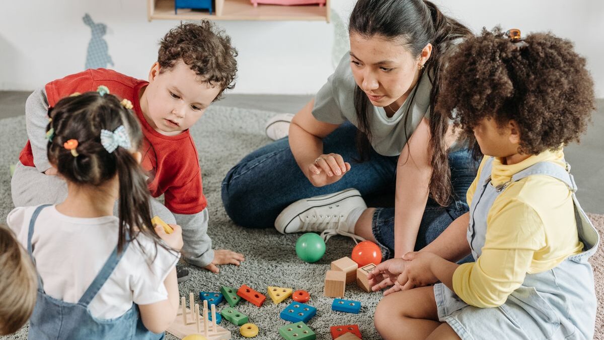 Creche chega a 43,3%, e 1,7 milhão de famílias continuam na fila